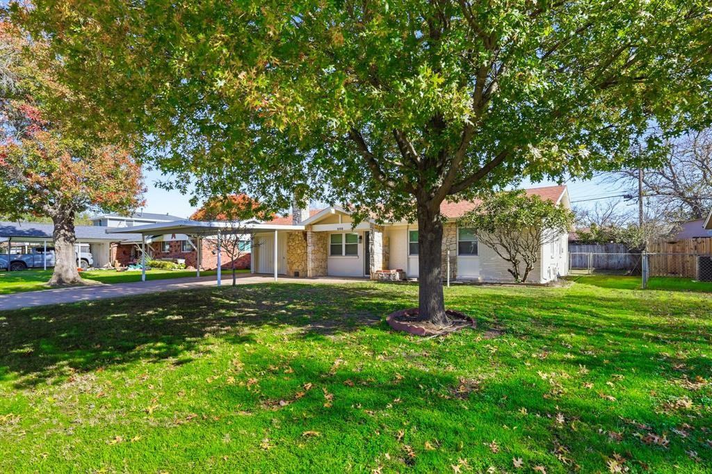 808 Bridle Ave #808 - Photo 3 of 25