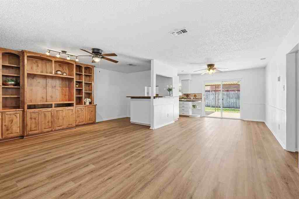 808 Bridle Ave #808 - Photo 5 of 25