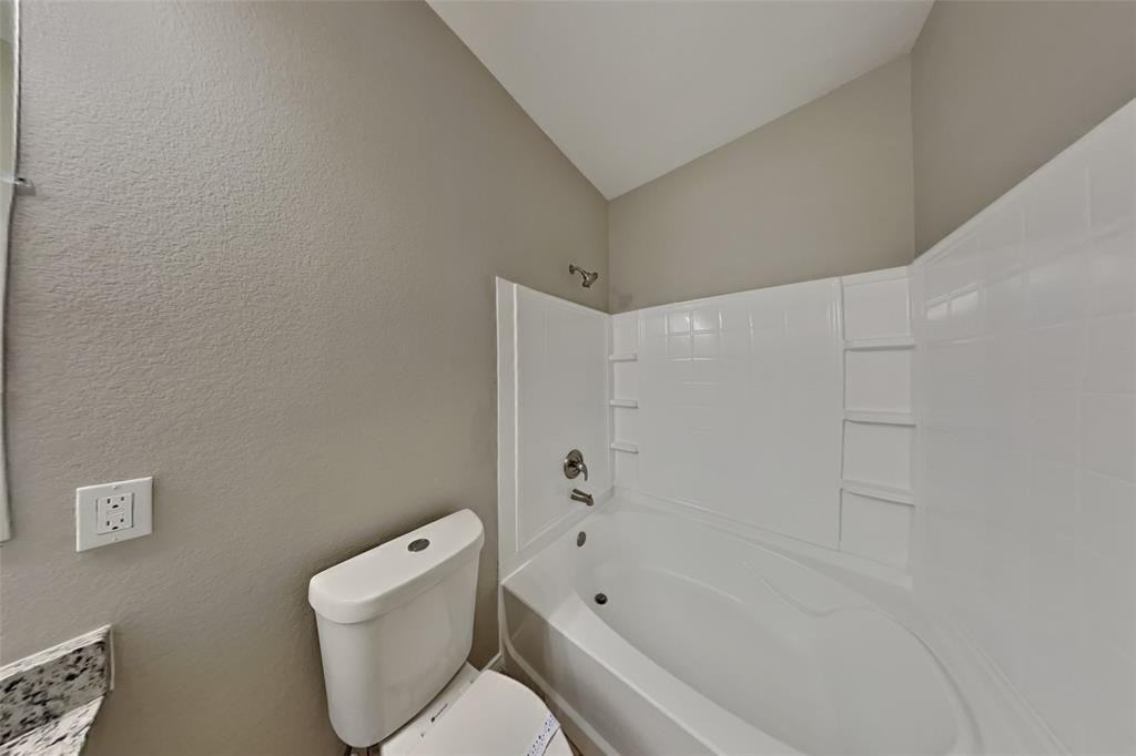 6000 Clipper Ln #6000 - Photo 3 of 18