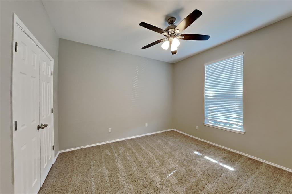 6000 Clipper Ln #6000 - Photo 5 of 18