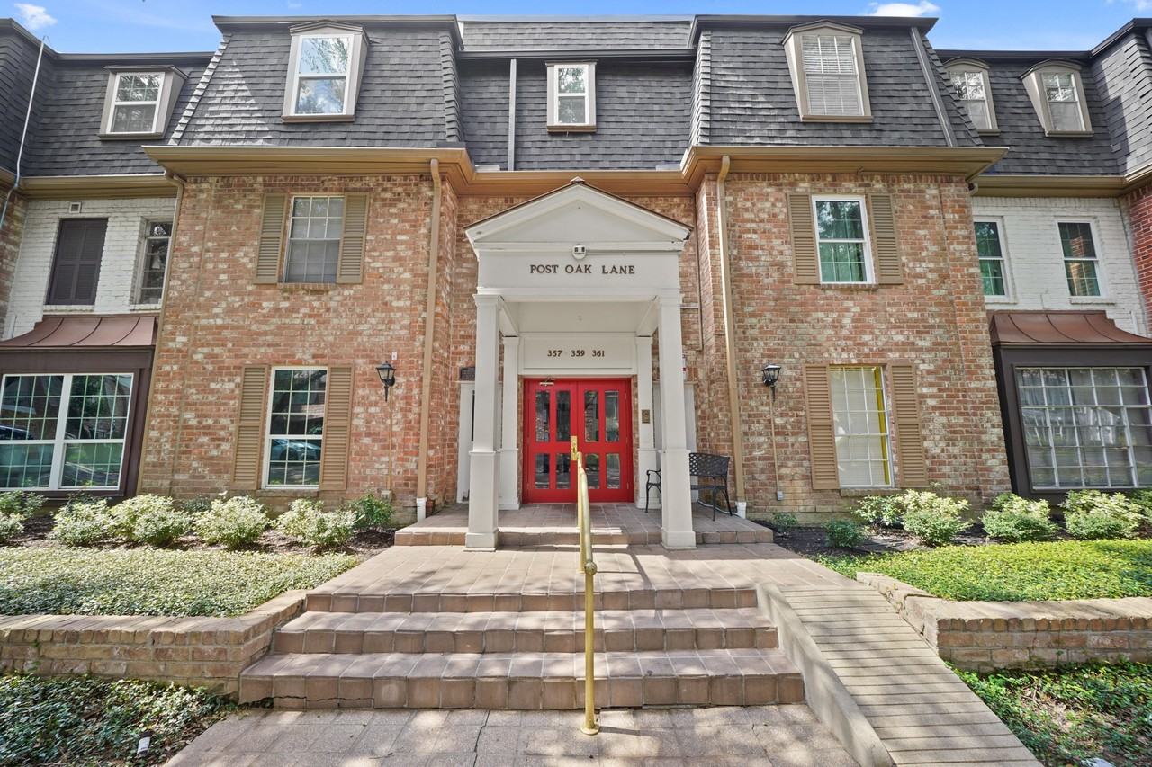 357 N Post Oak Ln #357-101 - Photo 4 of 19