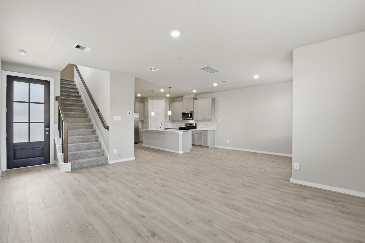 10010 Rustic Charm St #10010 - Photo 6 of 27