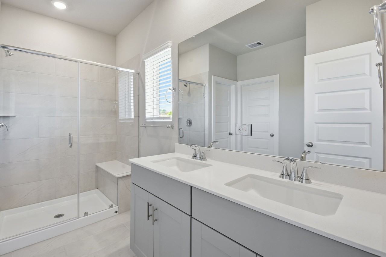 10010 Rustic Charm St #10010 - Photo 7 of 27