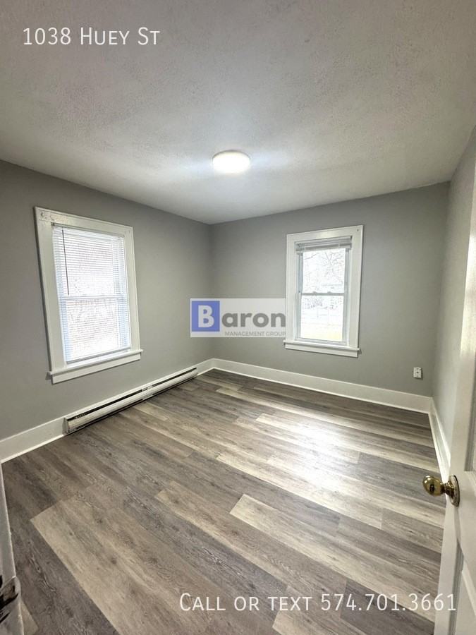 1038 Huey St - Photo 4 of 21