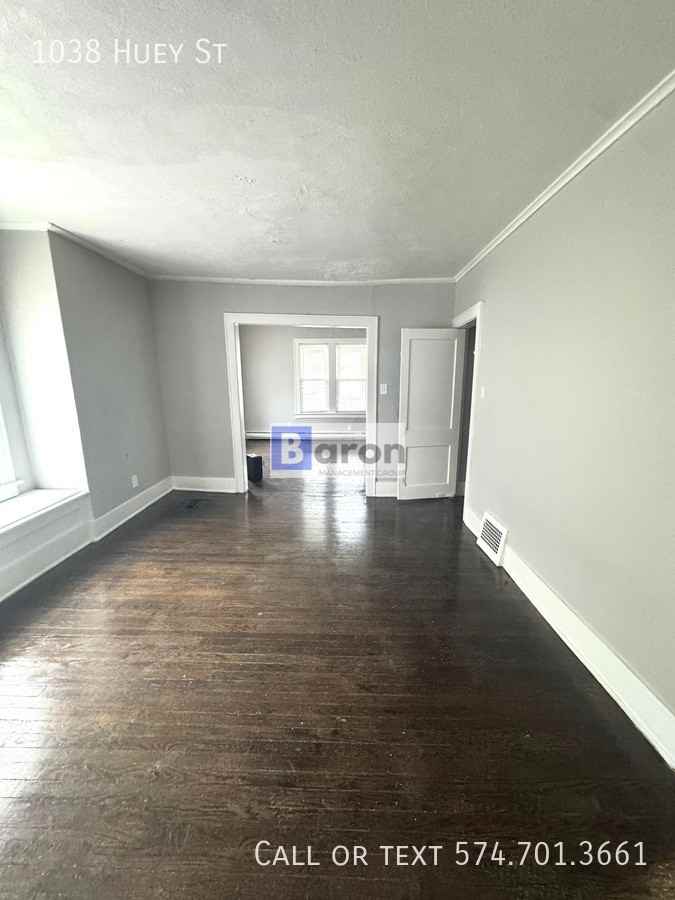 1038 Huey St - Photo 5 of 21