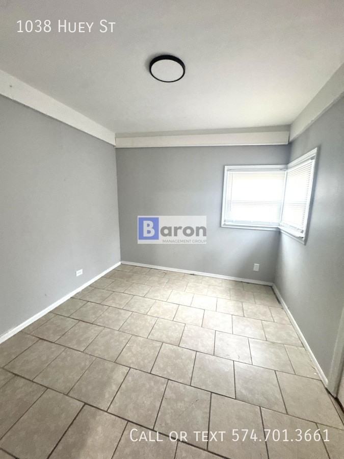 1038 Huey St - Photo 7 of 21