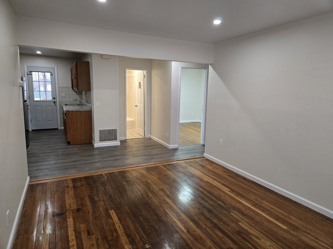 19 Glenwood Ave #C - Photo 2 of 11