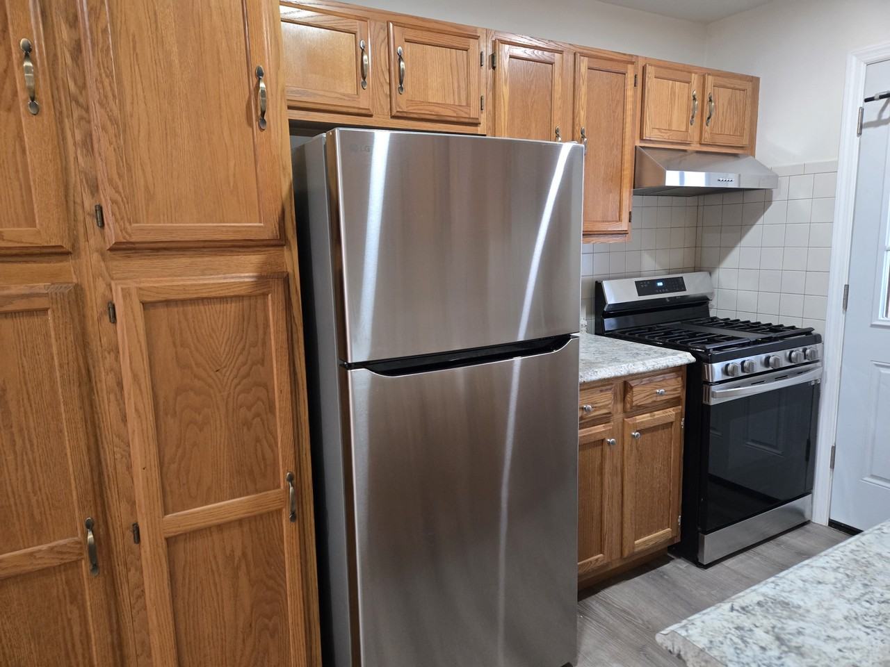 19 Glenwood Ave #C - Photo 3 of 11