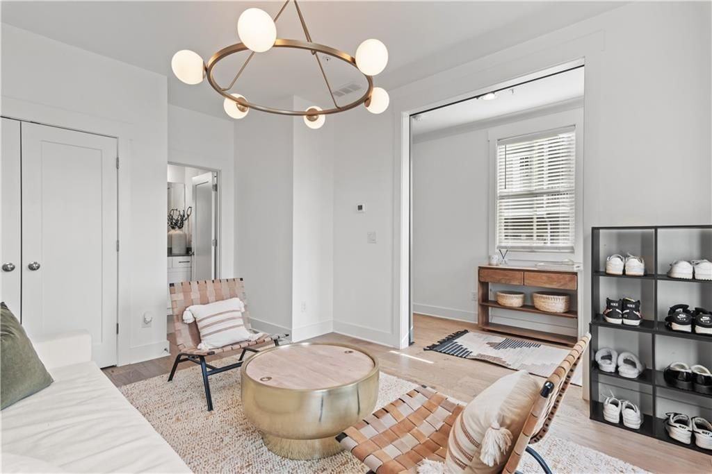 1007 Croft Ln - Photo 6 of 50