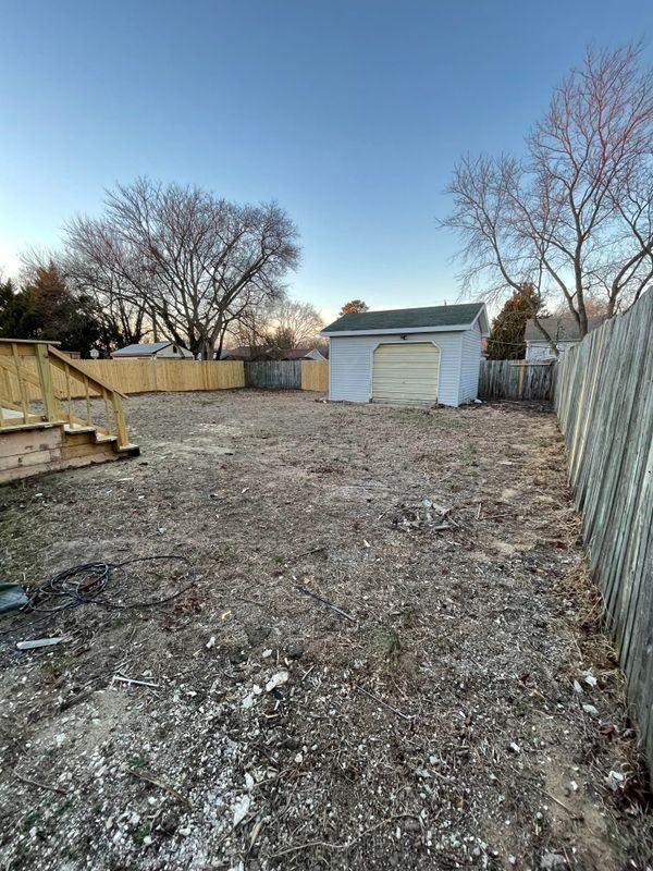 112 E 4th St - Photo 5 of 5