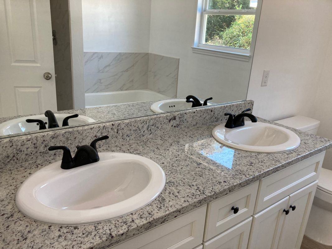 5270 Montejo Dr - Photo 3 of 3