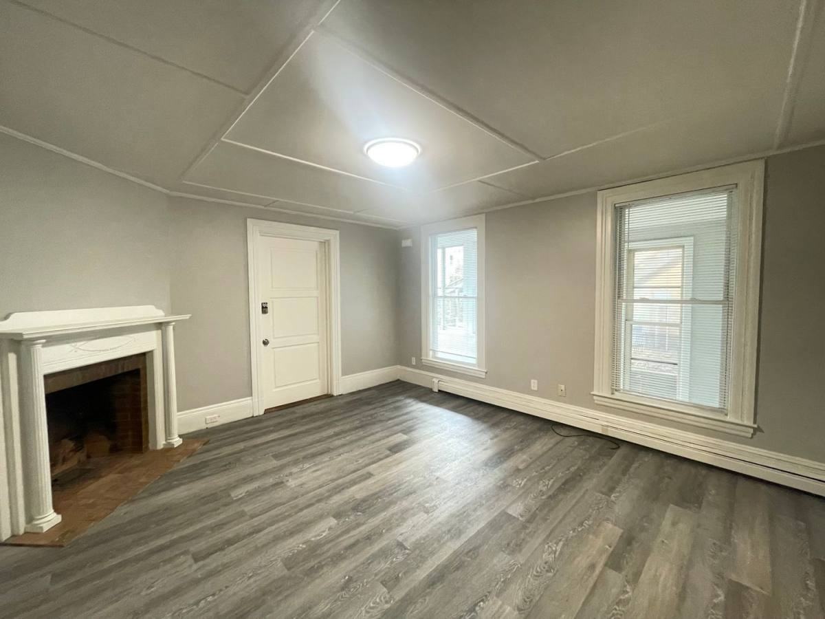 12 Court St #9 - Photo 3 of 10