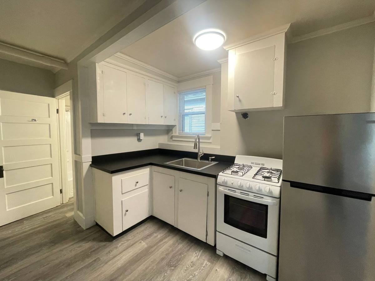 12 Court St #9 - Photo 7 of 10