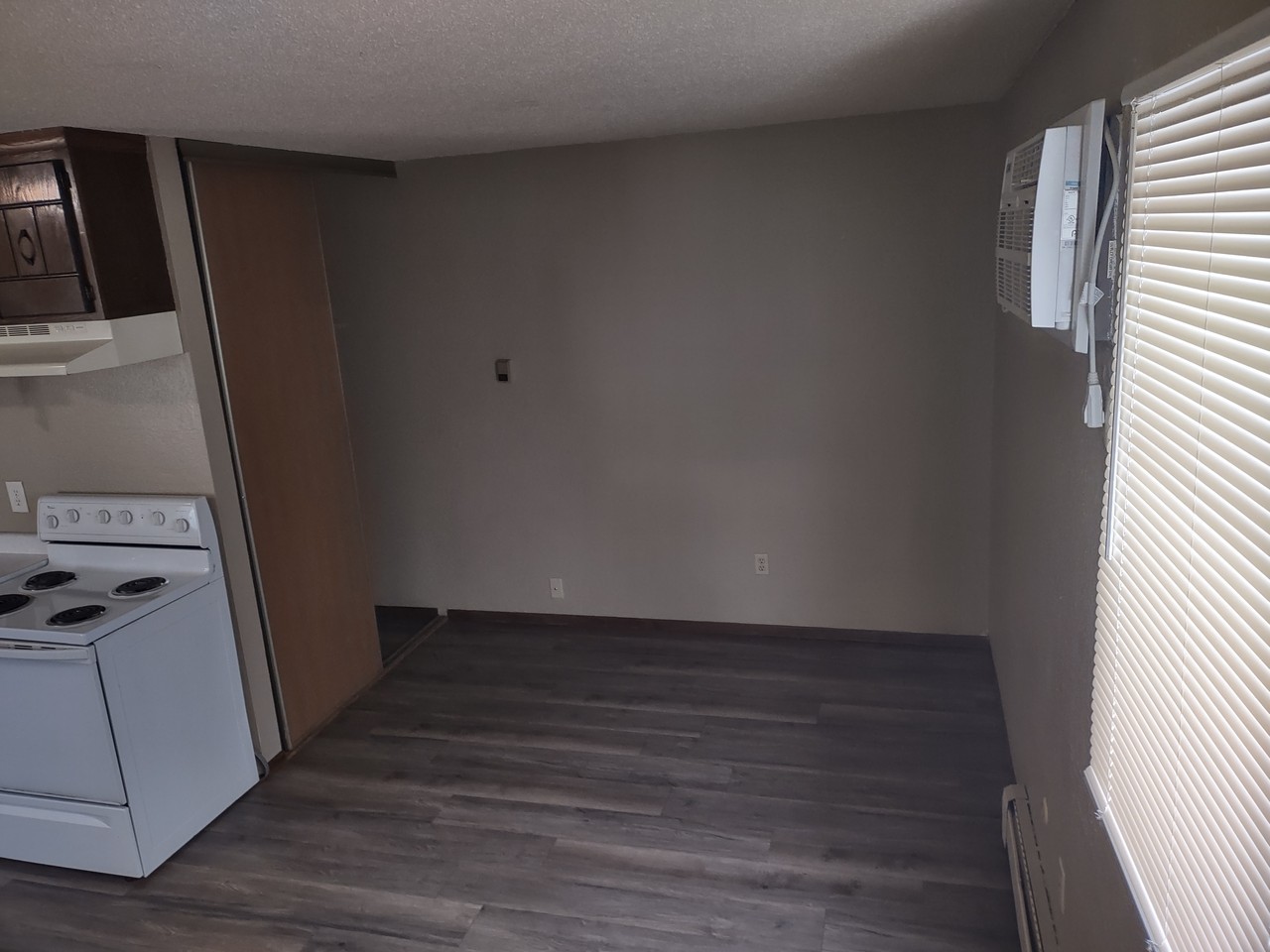 96 Arlington Ave W #94 - Photo 2 of 6