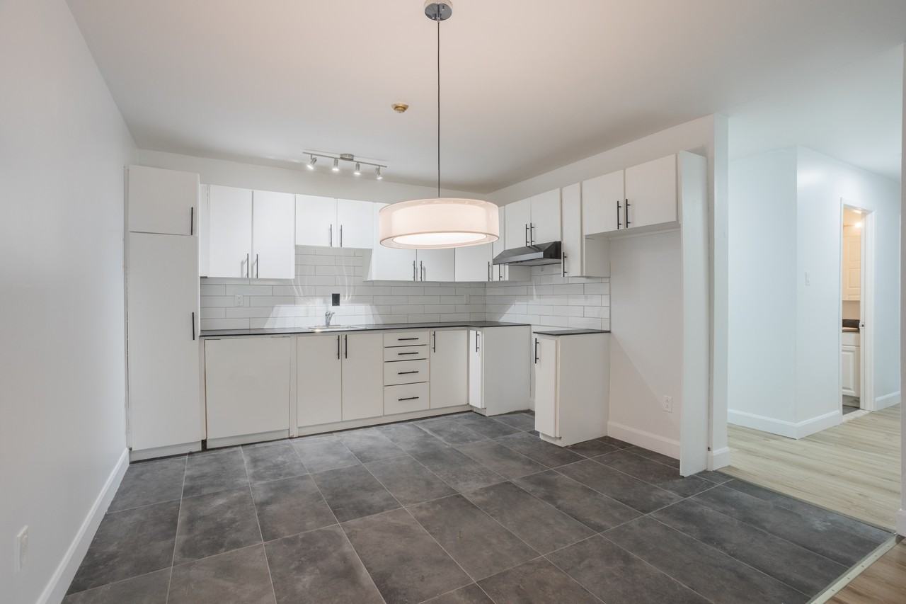 532 rue Nadeau - Photo 4 of 8