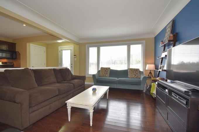 33 Greenhill Avenue Upper Unit & Lower Unit - Photo 5 of 30