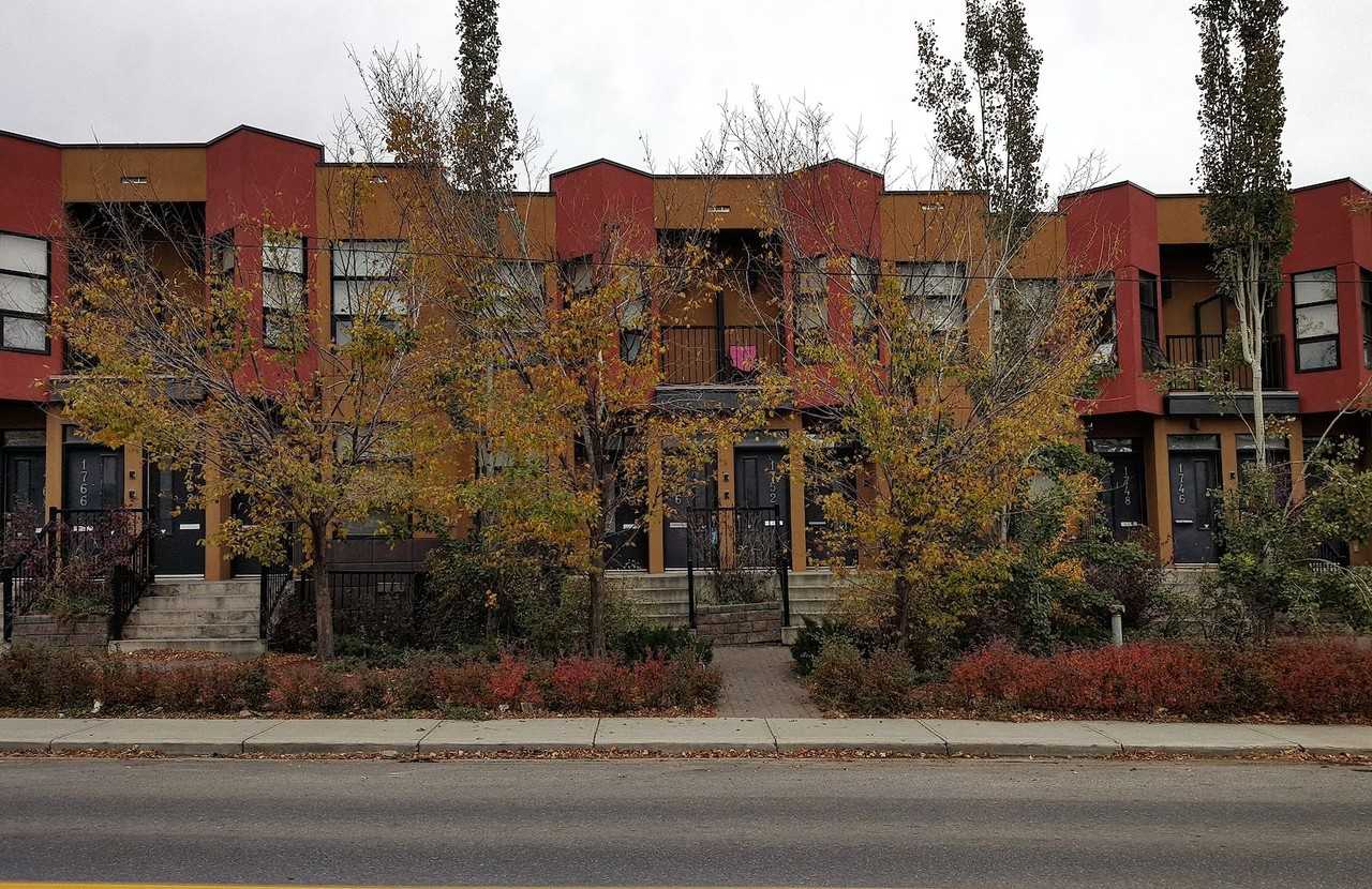 Renaissance on 26th - Photo 3 of 21