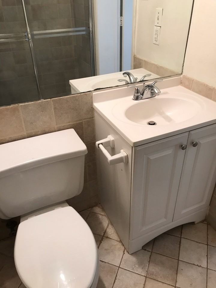 1358 Highlands Dr #B1 - Photo 2 of 18