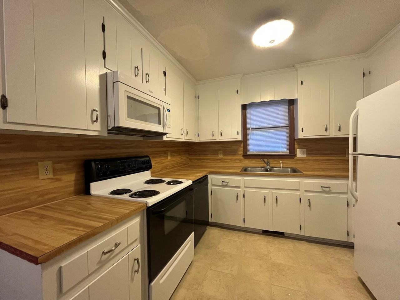 1300 Kent Rd Apt A - Photo 6 of 11