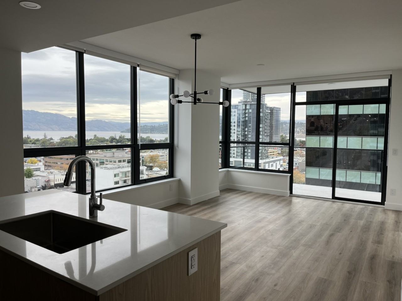 1488 Bertram St - Photo 4 of 10