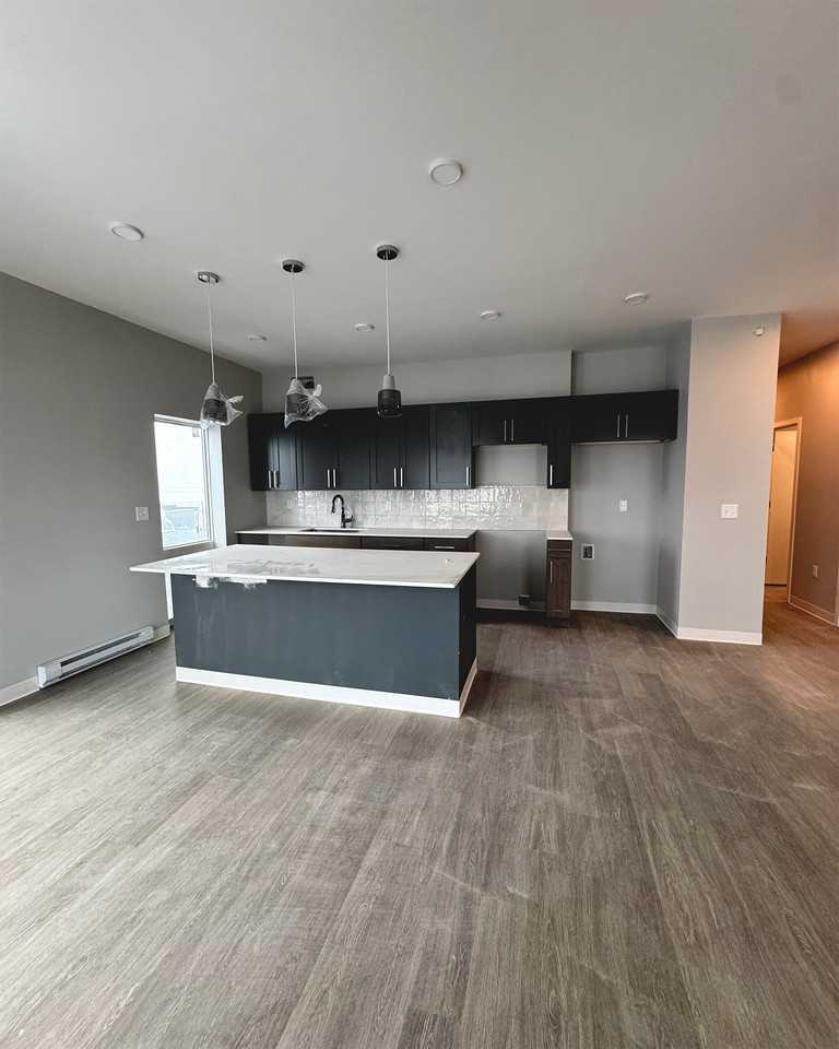 Urbane218 - Photo 4 of 27