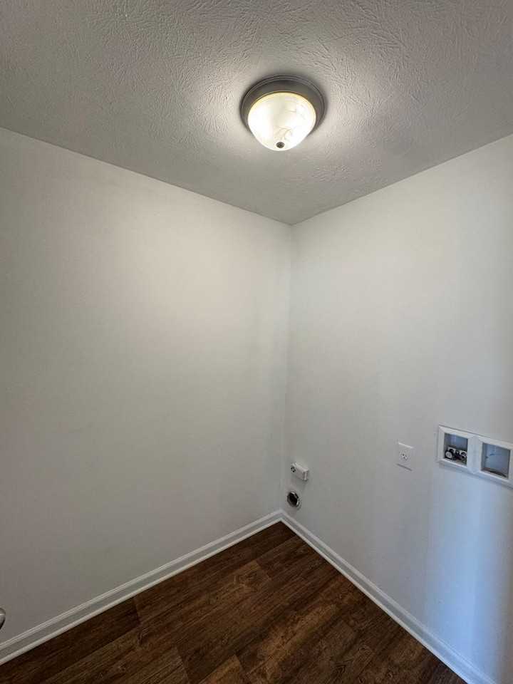 2418 Woodfield Blvd - Photo 5 of 8