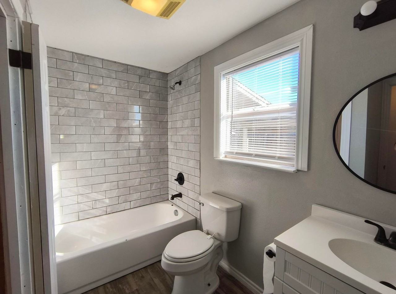 2114 La Cruz St - Photo 6 of 11