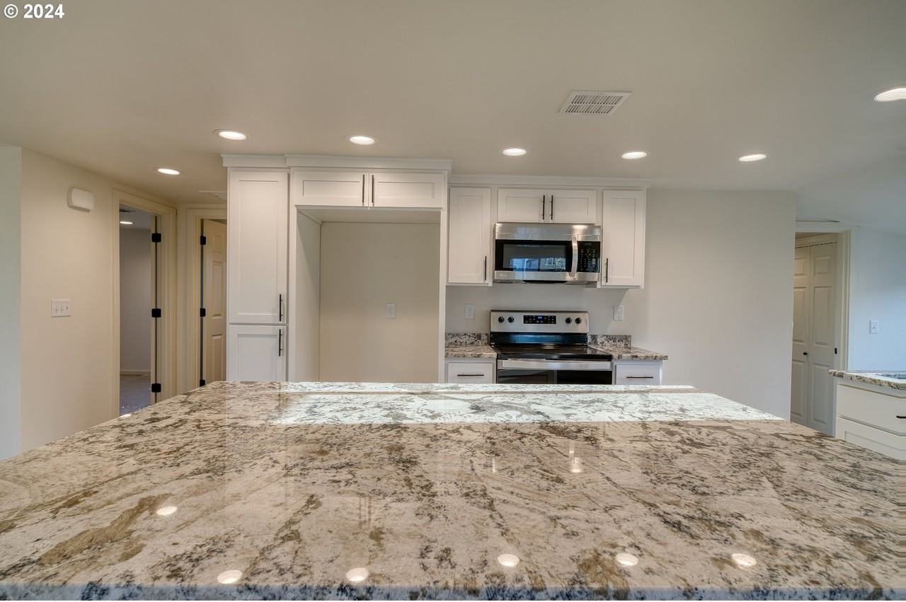 33871 Ne Blossom Dr #1 - Photo 2 of 10