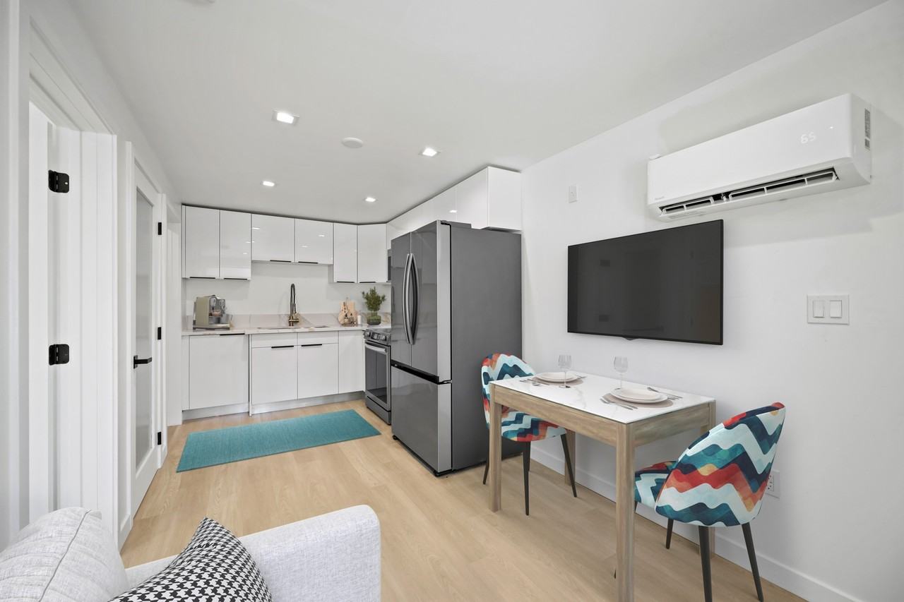 3535 Ellsworth St #7 - Photo 6 of 22