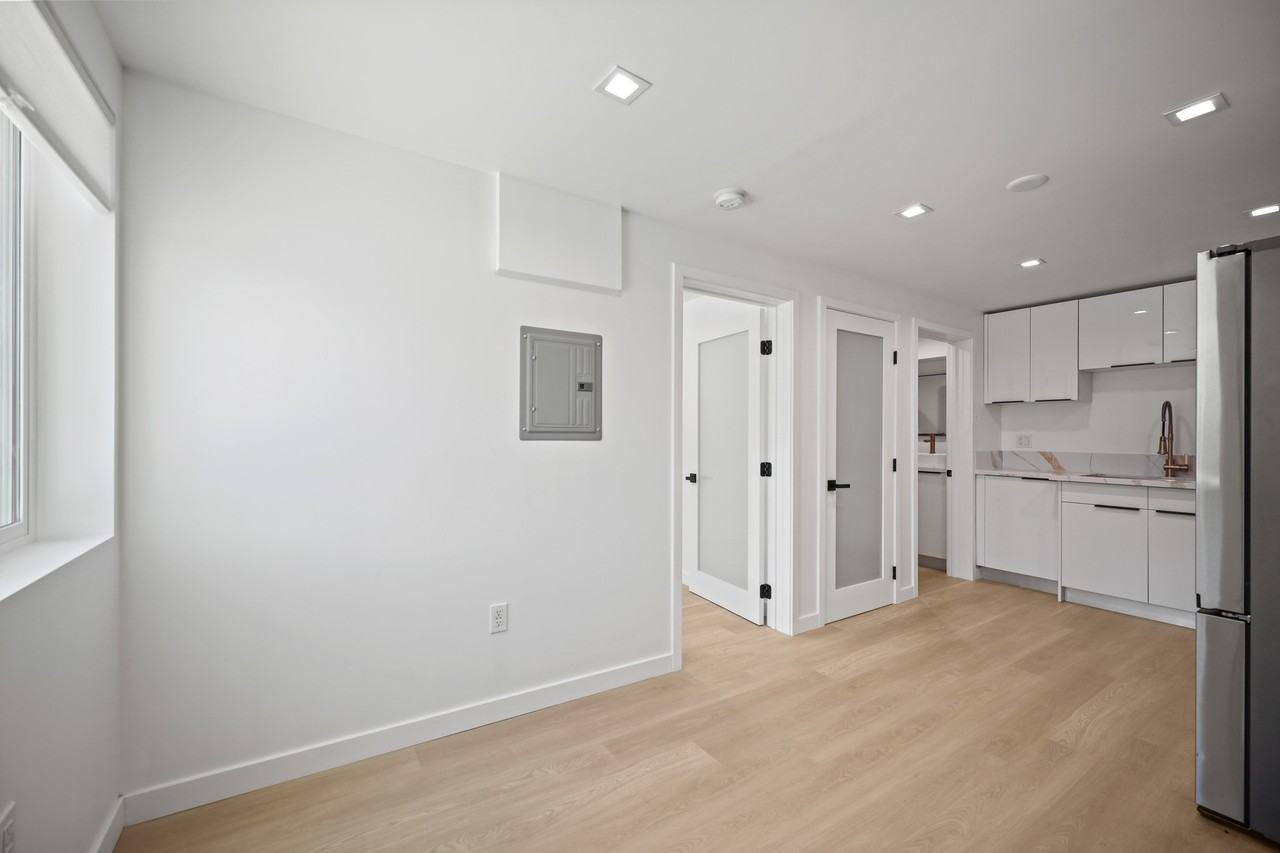 3535 Ellsworth St #7 - Photo 7 of 22