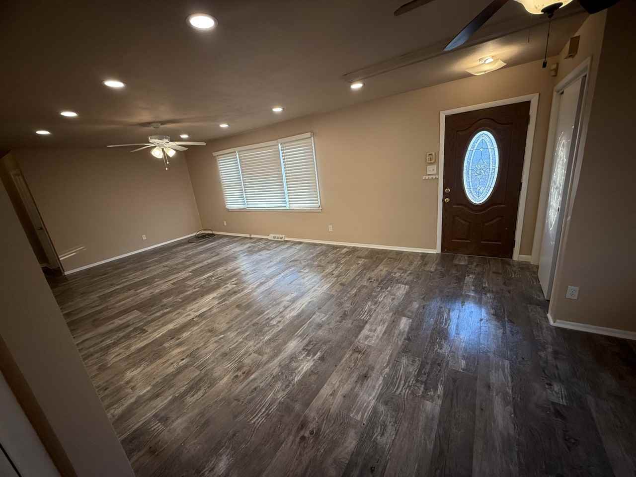 722 W Park Ave #NA - Photo 2 of 13