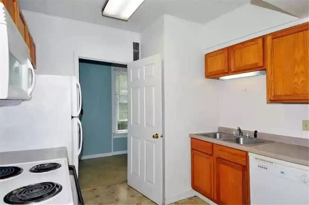 401 Olmstead St #3 - Photo 6 of 6