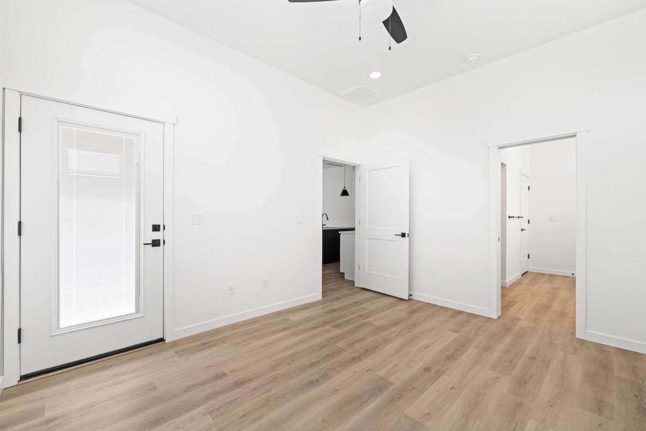 4203 Saylor Ln #NA - Photo 4 of 11