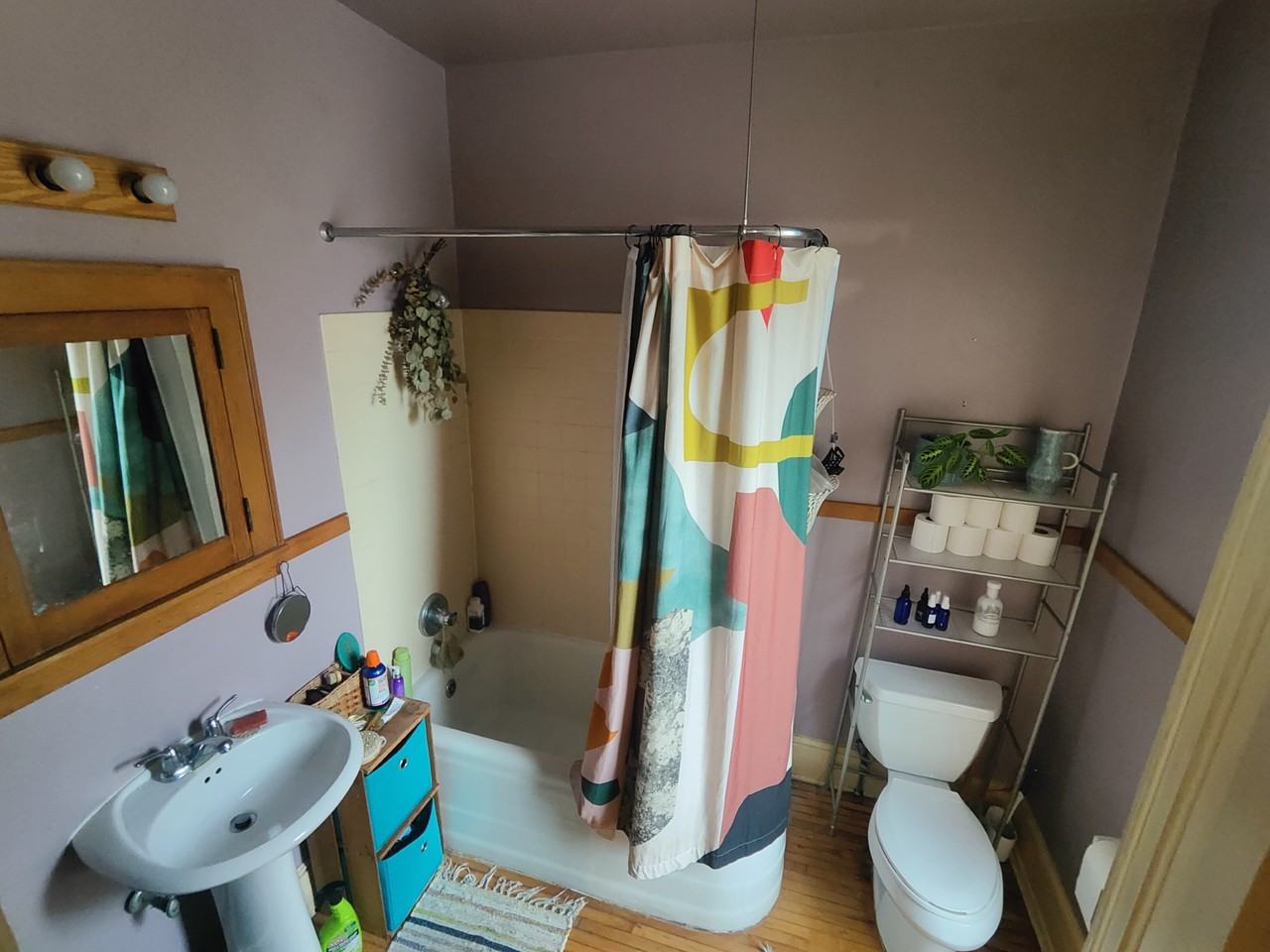 228 E 8th St #T - Photo 2 of 10