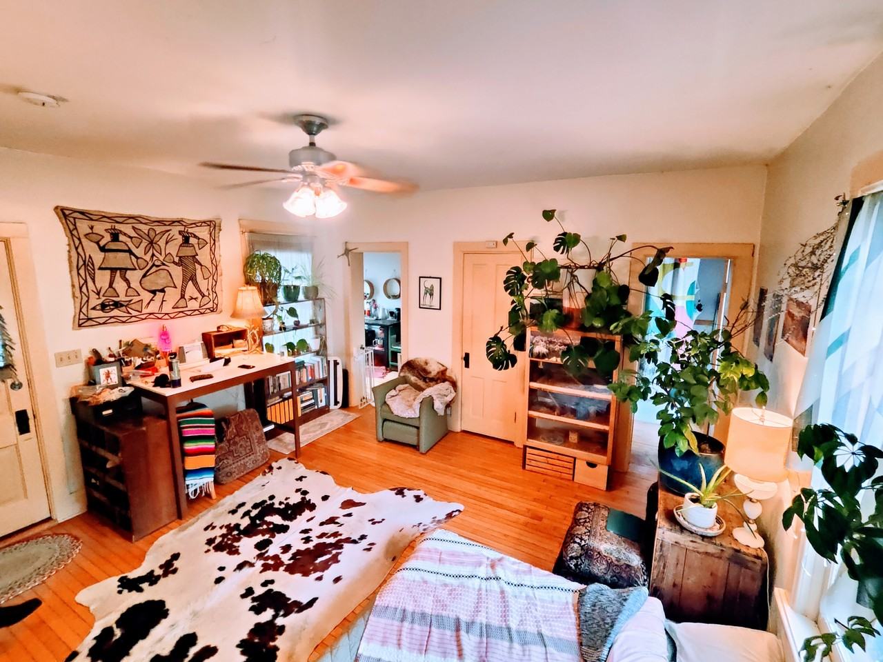 228 E 8th St #T - Photo 7 of 10