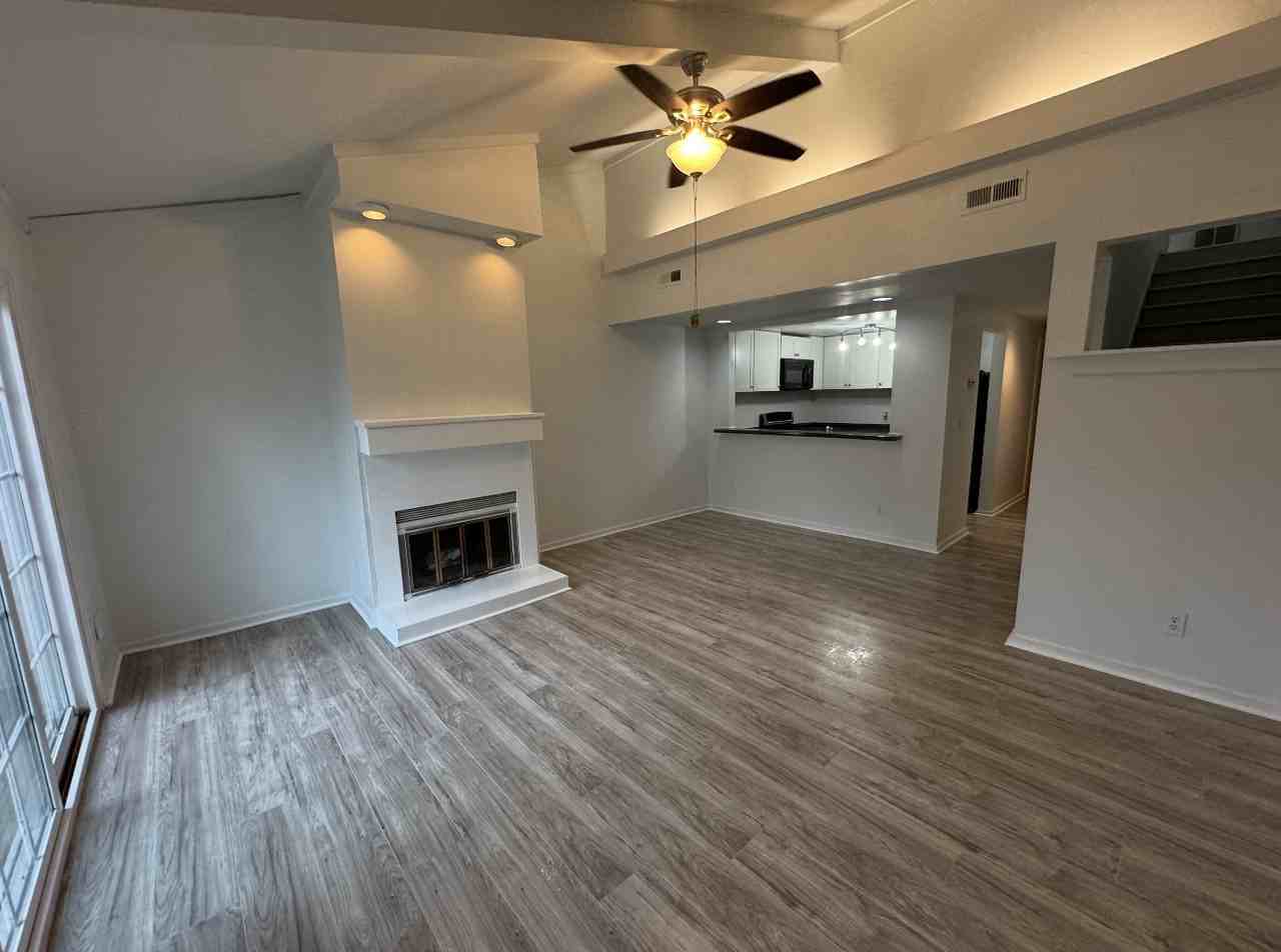 229 Saint Luke Ct #229 - Photo 3 of 25