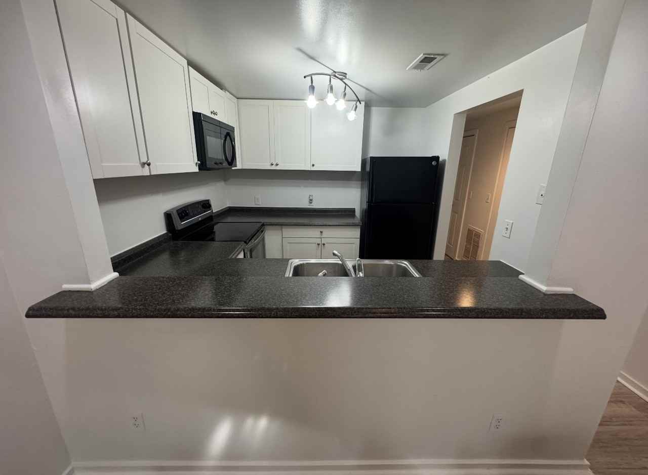 229 Saint Luke Ct #229 - Photo 6 of 25