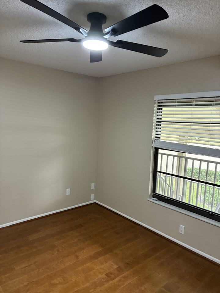 21 Plantation Dr #205 - Photo 2 of 25