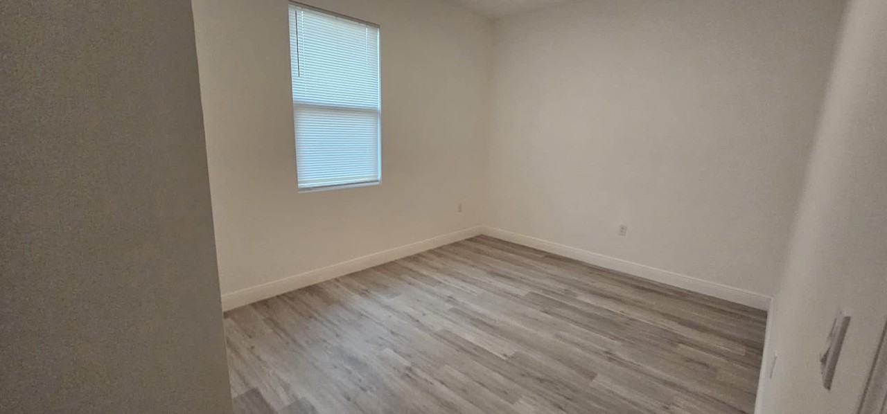 611 Greenbriar Blvd #NA - Photo 4 of 11