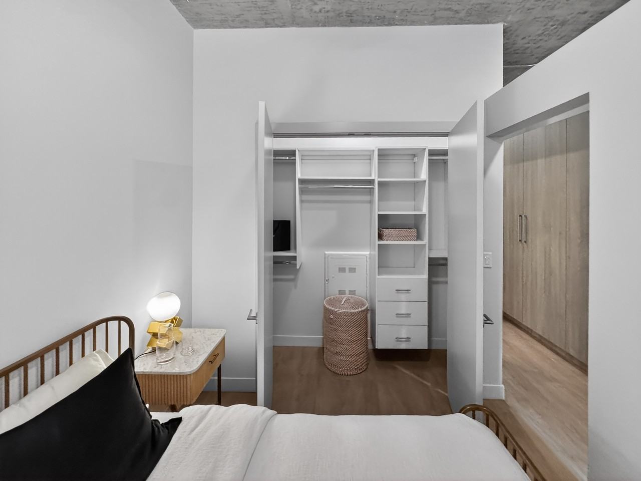 806 N Wells St #310 - Photo 6 of 21