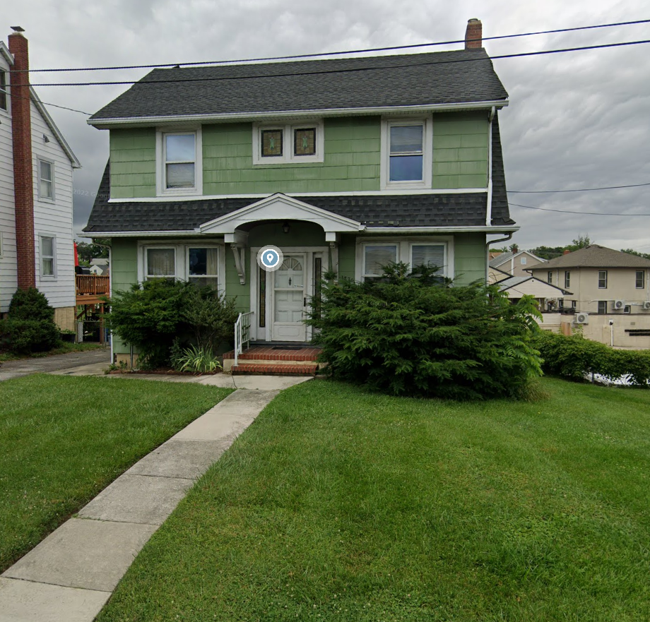 1270 Linden Ave #2 - Photo 2 of 7