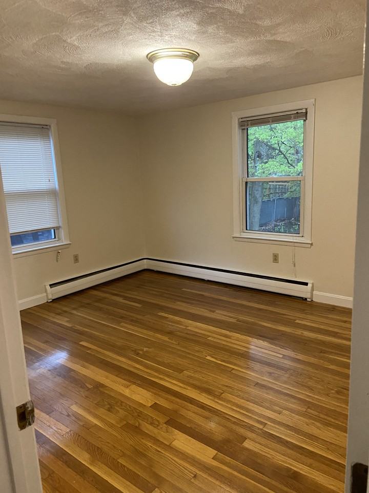 1820 Montvale Ave #20 - Photo 2 of 7