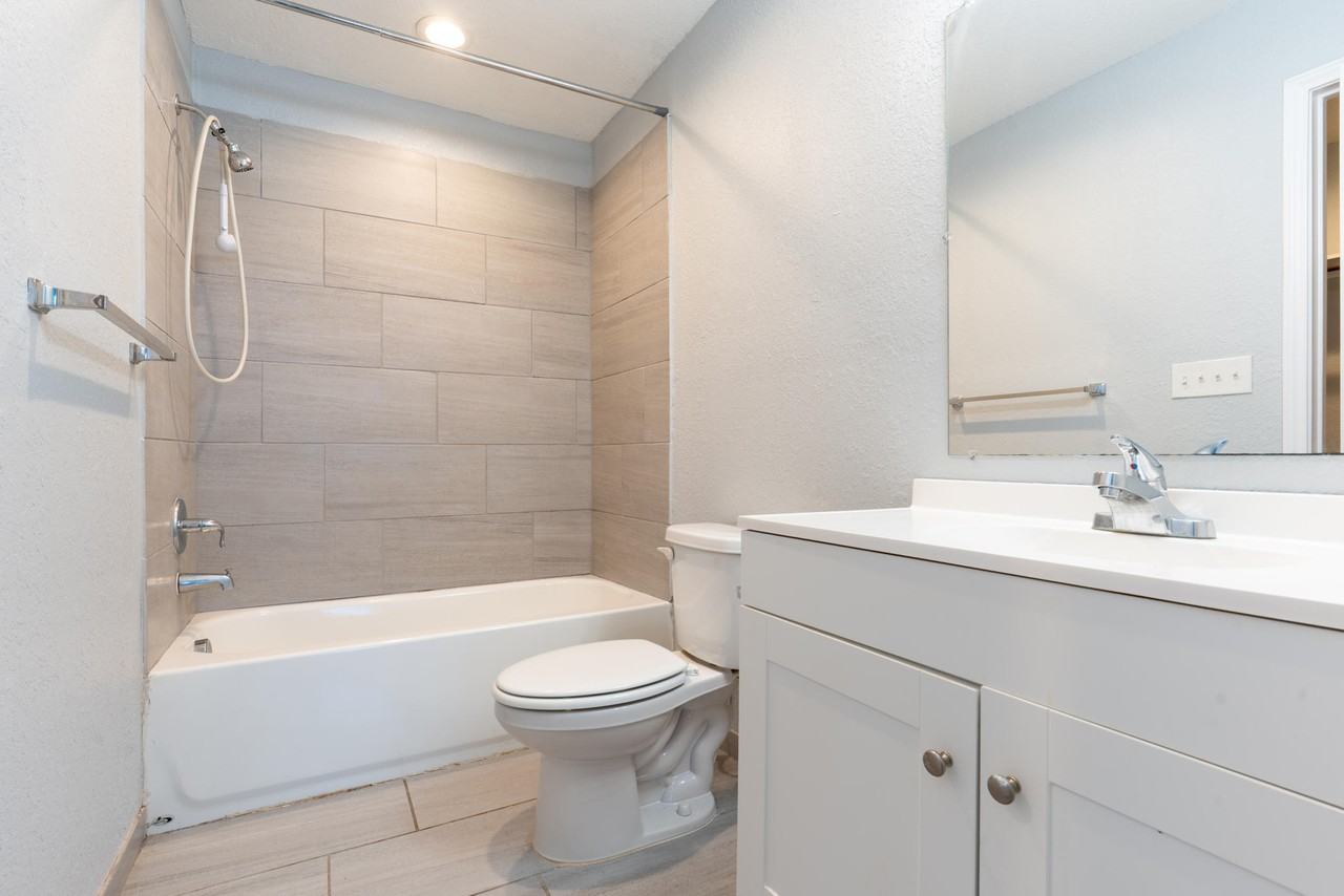 6918 Crestway Dr #3 - Photo 7 of 11