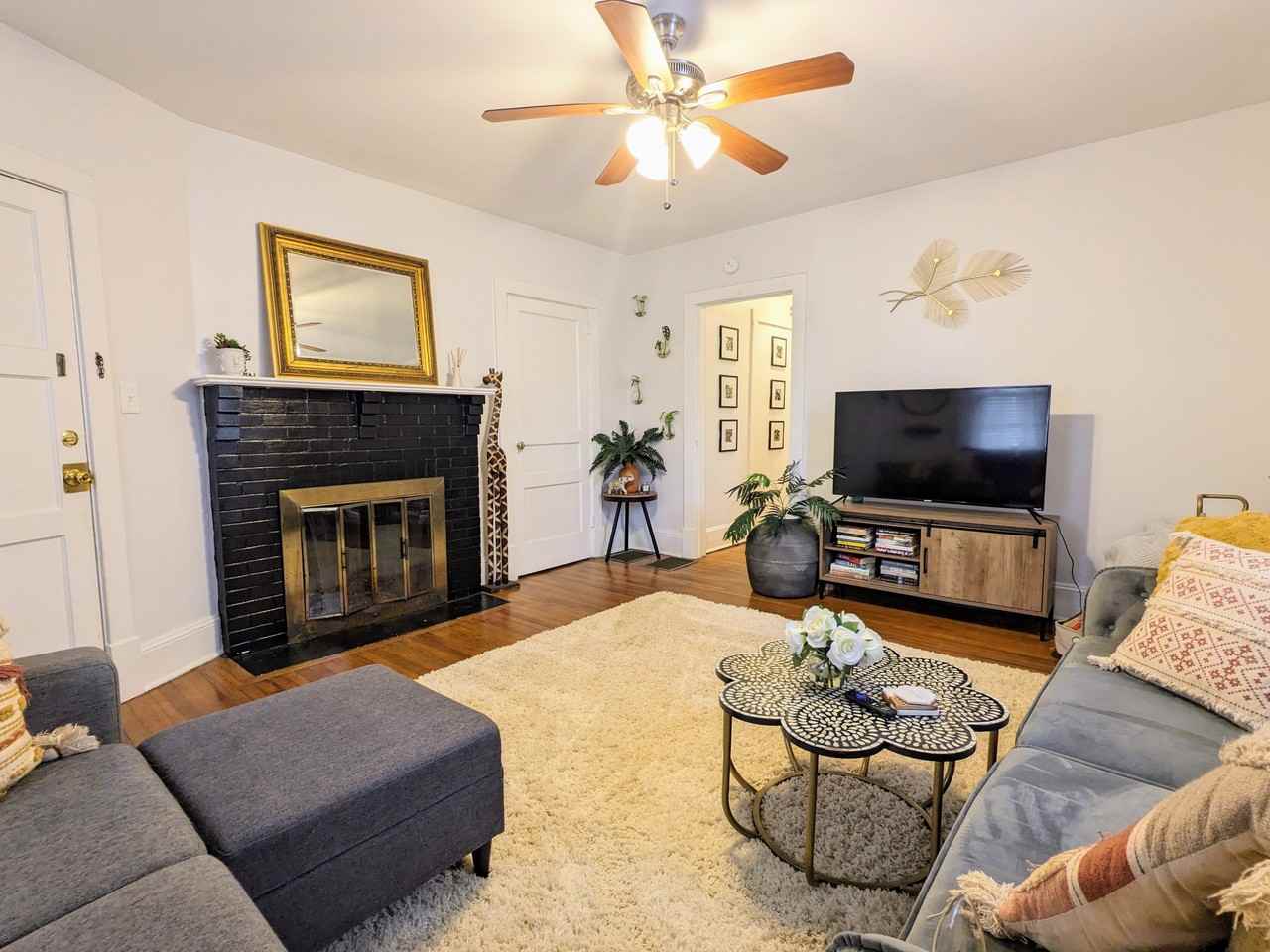 1527 Hanover St #B - Photo 7 of 41