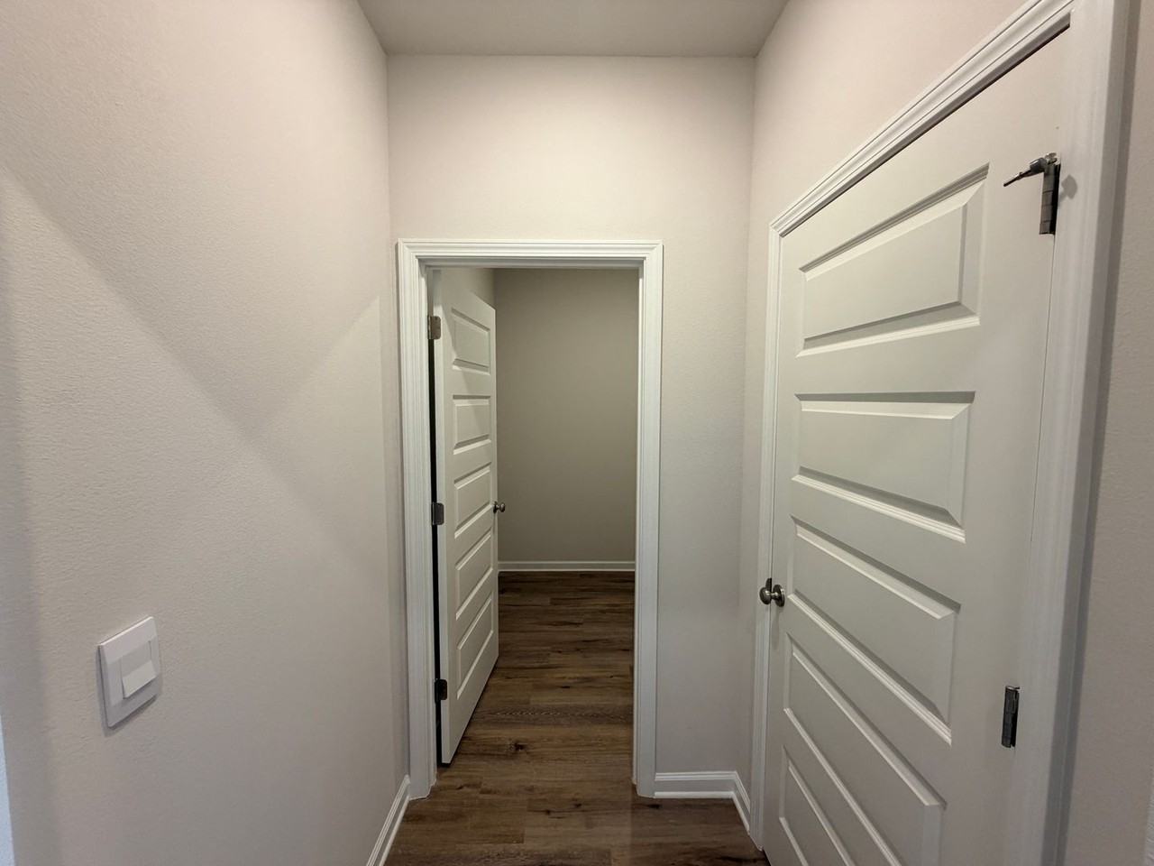 2048 Tottenham Dr - Photo 6 of 50