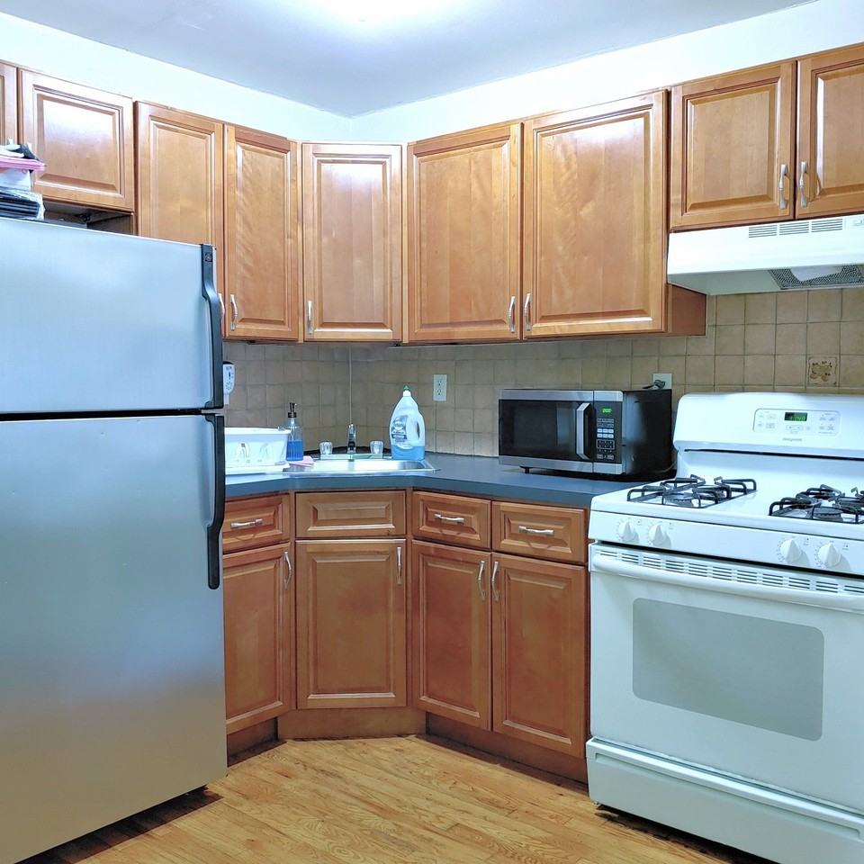 Intervale Ave & E 165th St - Photo 5 of 7