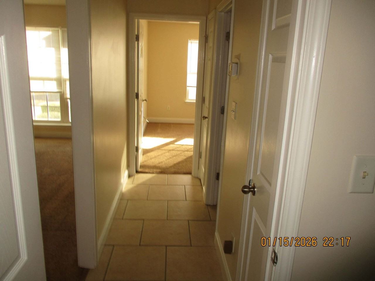 115 Laurelwood Ct - Photo 7 of 8