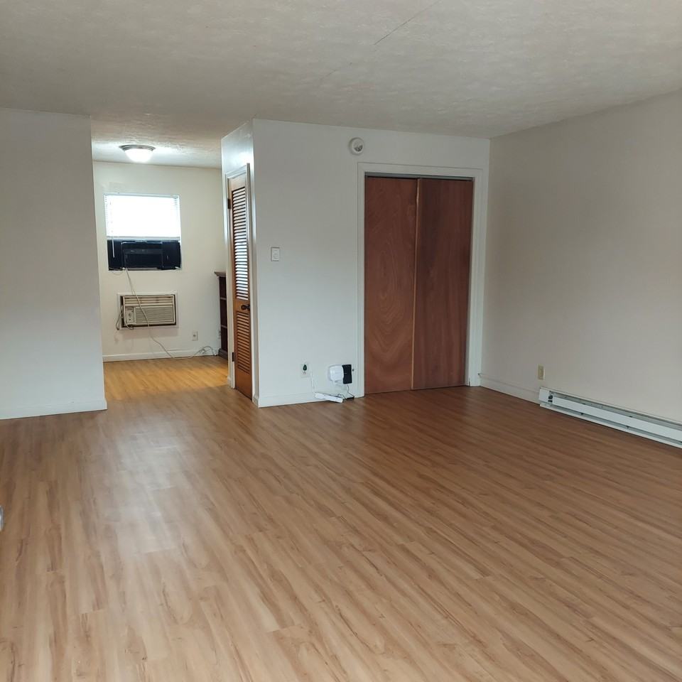 423 Aylesford Pl #21 - Photo 4 of 11