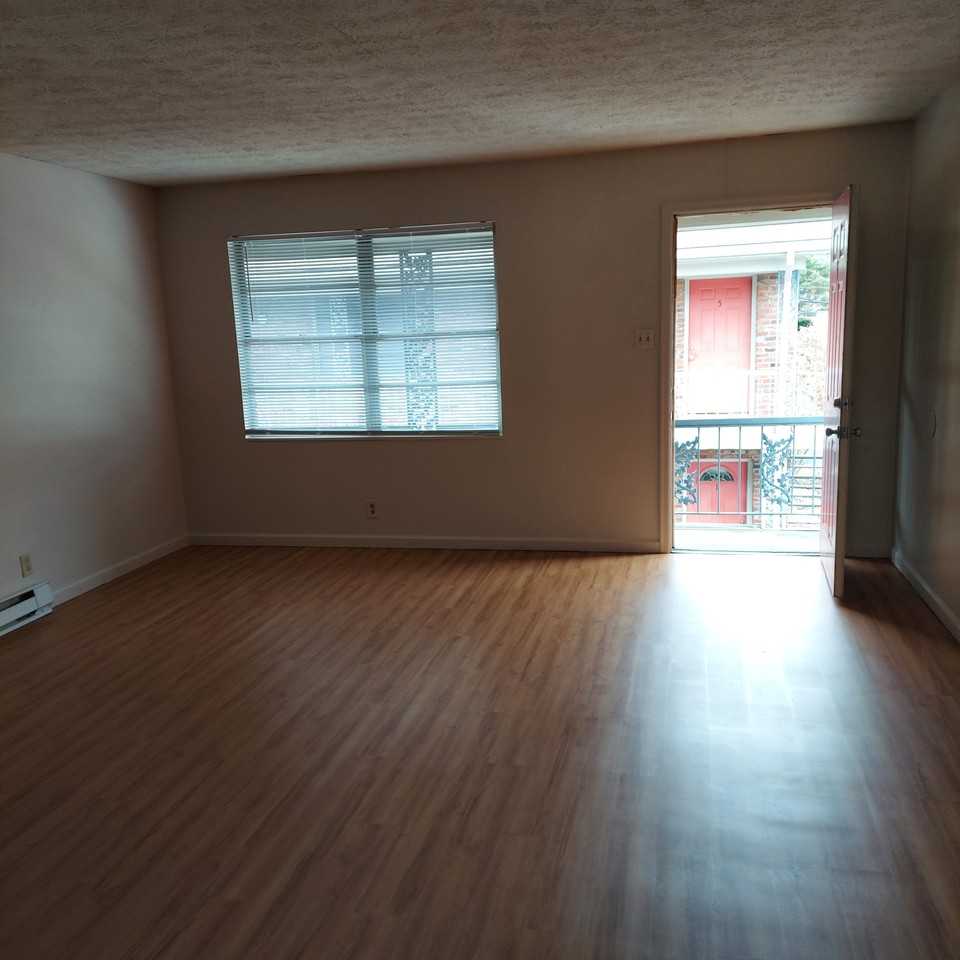 423 Aylesford Pl #21 - Photo 5 of 11