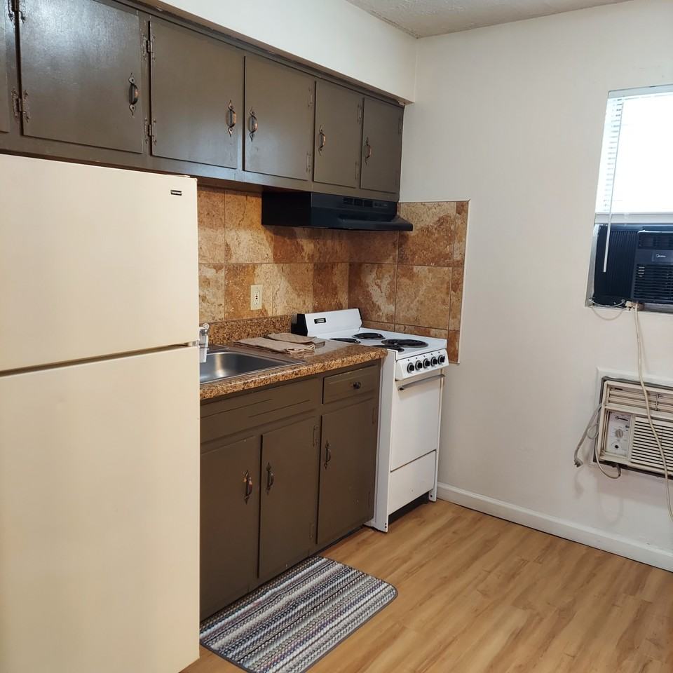 423 Aylesford Pl #21 - Photo 7 of 11